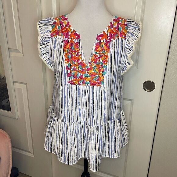 THML Embroidered Top Size Small - Picture 10 of 10